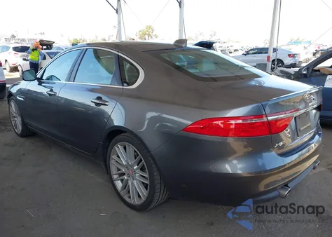 2016 Jaguar Xf 35T Prestige from USA, damaged, VIN SAJBE4BV0GCY13200